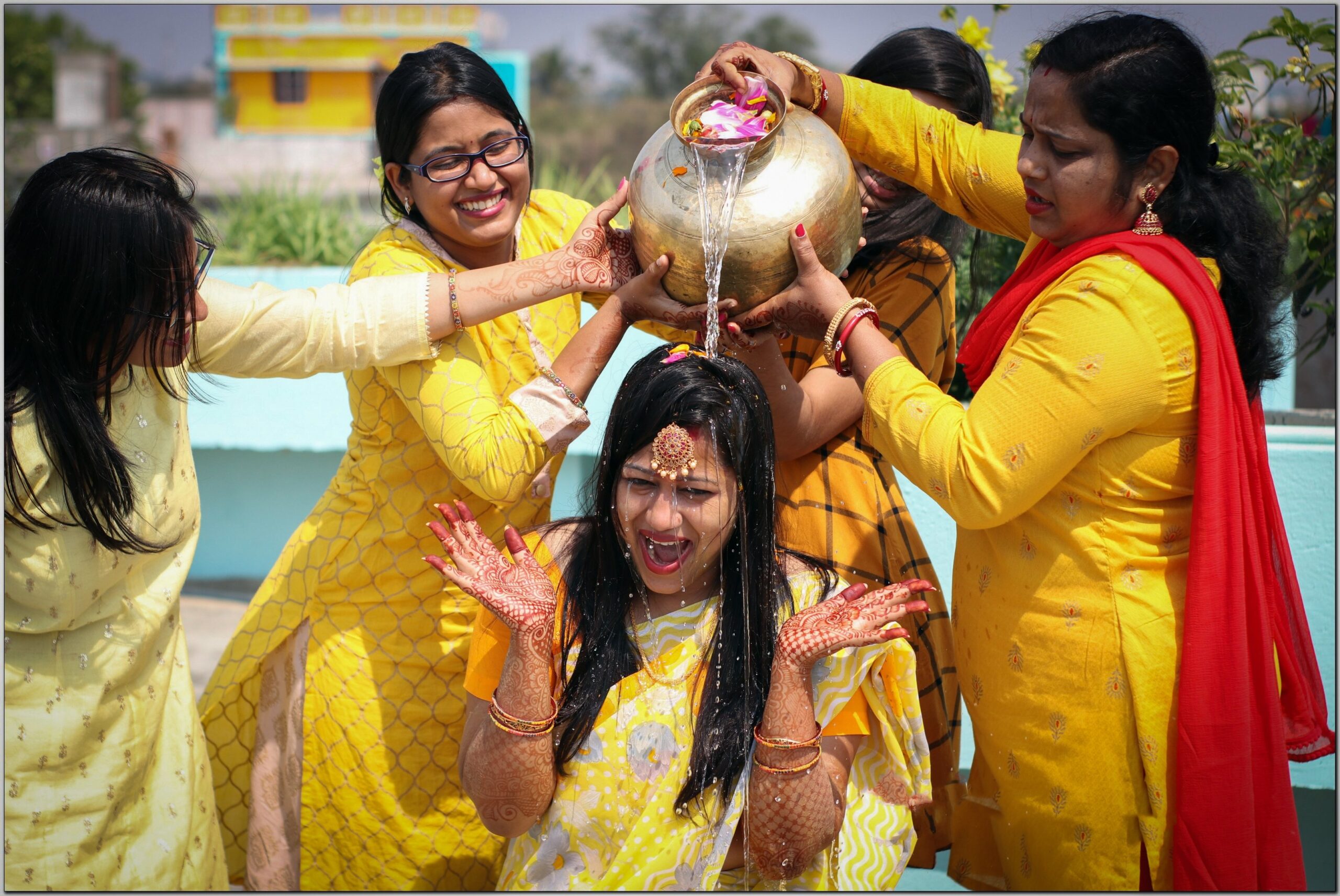 candid-348-lraAluNVT4mQ8wmO