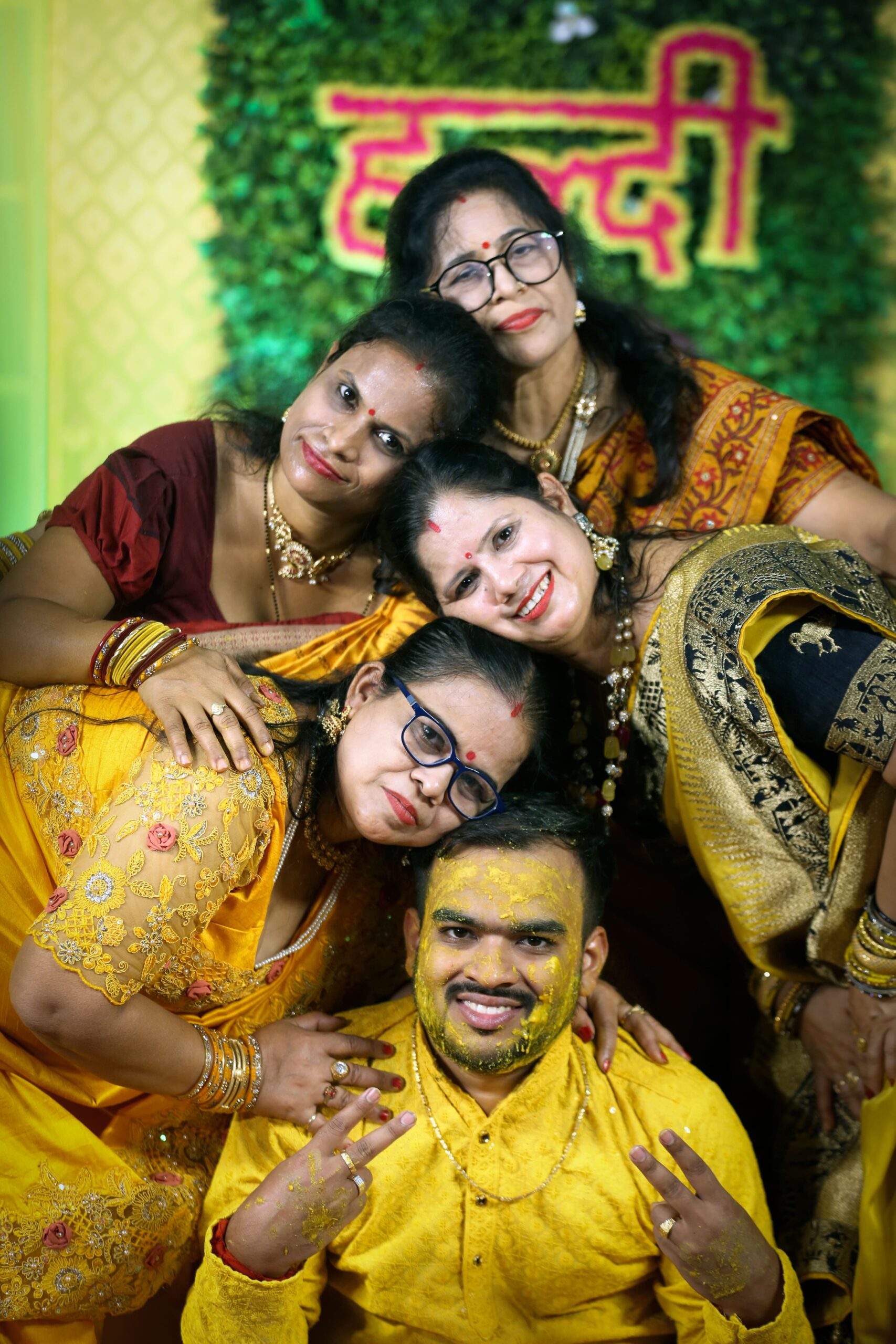 GROOM CANDID (149)
